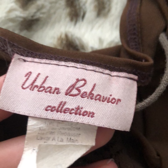 Brown cute Lacey top - Picture 3 of 4